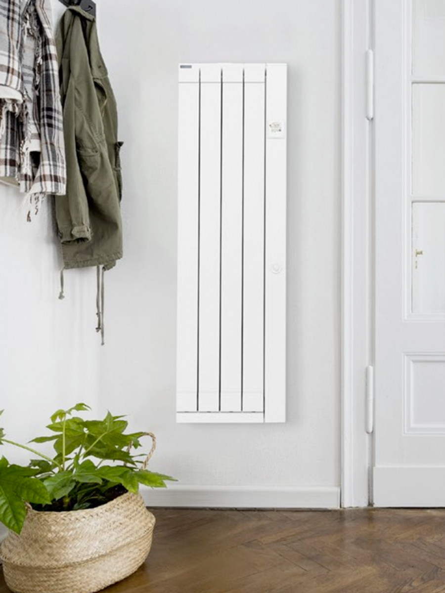 Batirad radiator aan de muur, zonder leidingwerk